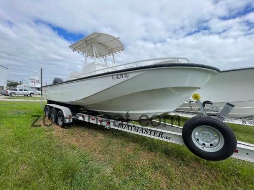 Boston Whaler Guardian Spesifikasjoner og anmeldelser